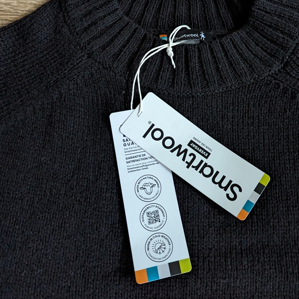 NWT Smartwool Cozy Lodge Bell Sleeve Black Wool Sweater Size Medium - Picture 2 of 6